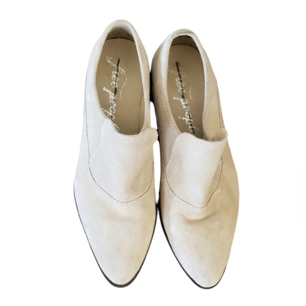 Free People Brady Suede Leather  Women's Loafer in Taupe Size 40